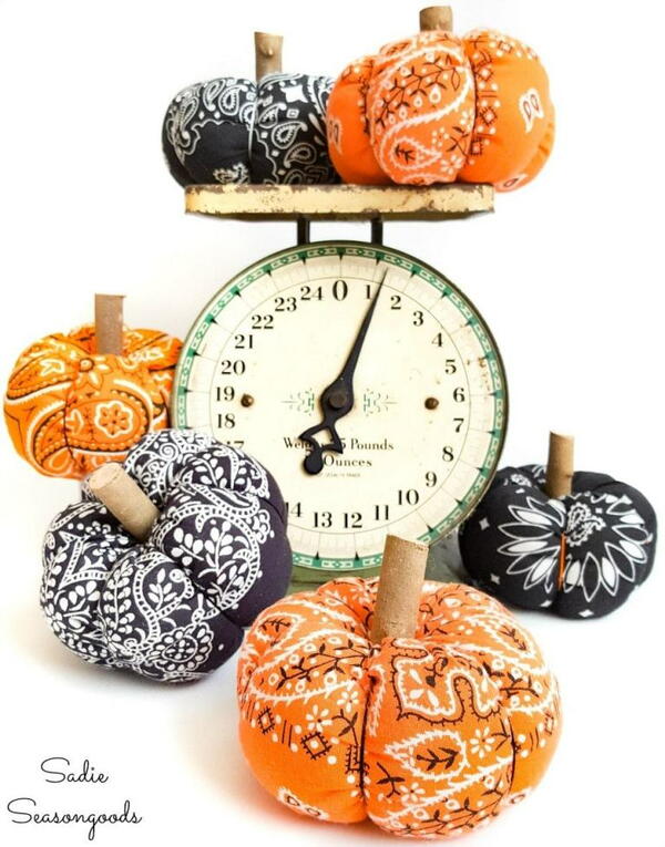 Halloween Bandana Pumpkins