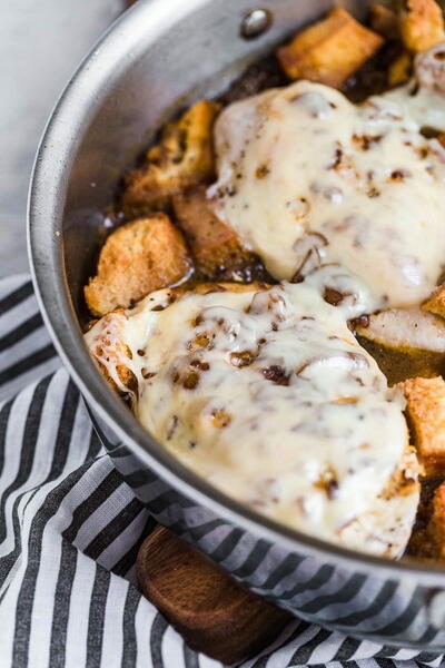 5-Ingredient Skillet French Onion Chicken