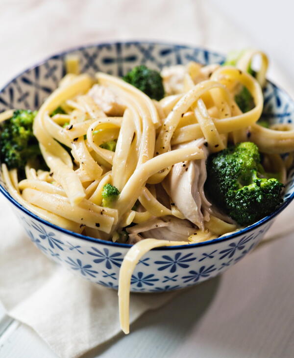 Chicken Broccoli Pasta Cookstr Com