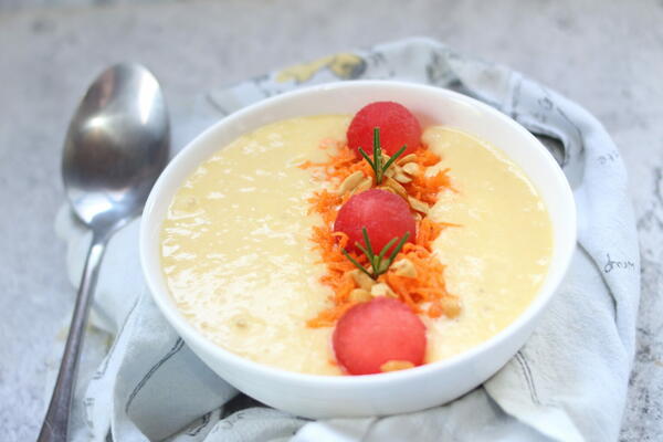 Pineapple Banana Smoothie Bowl