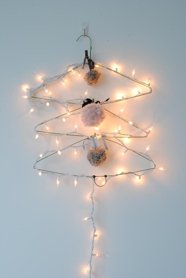 DIY Wire Hanger Christmas Tree Tutorial