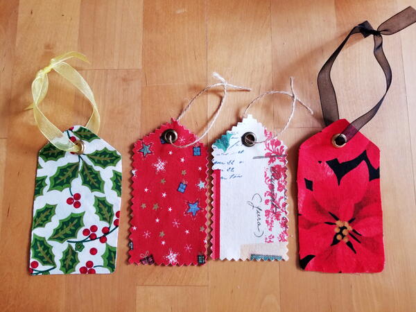 Fabric Christmas Gift Tag Ornaments (No-Sew Tutorial ...