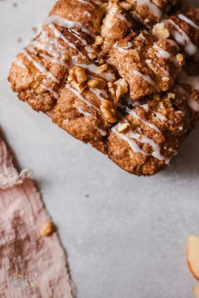 Apple Cinnamon Pull Apart Bread