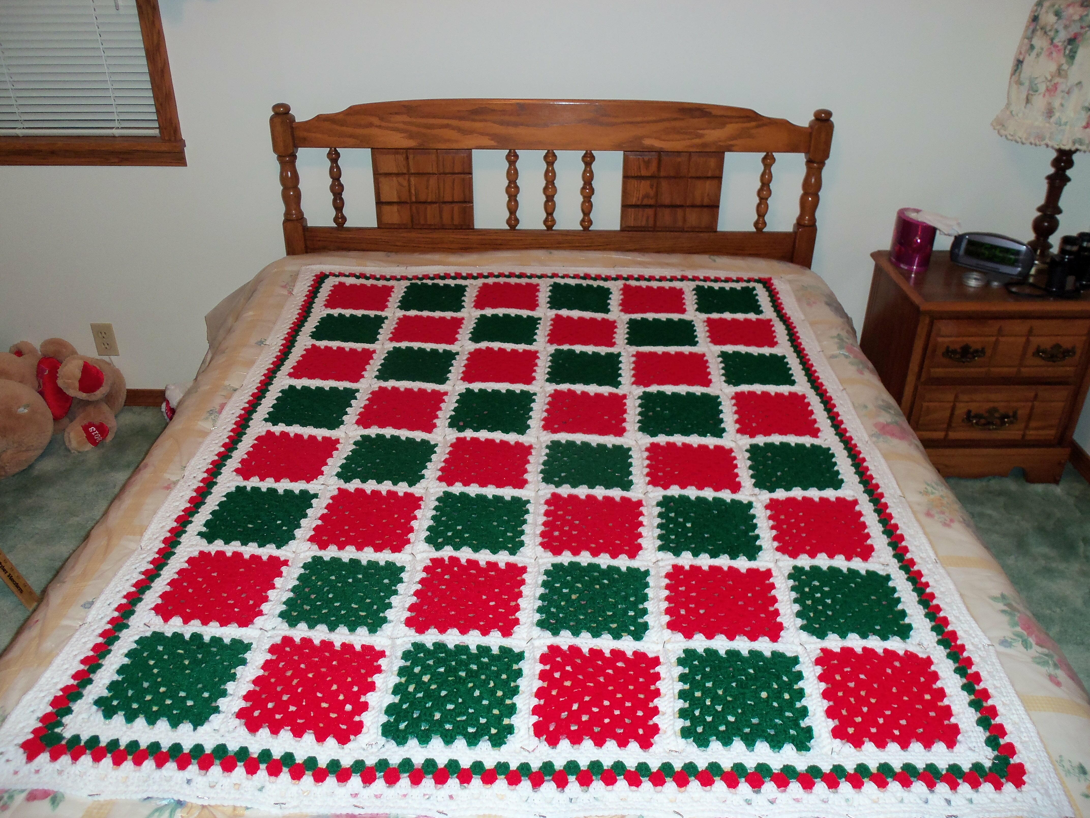 Christmas Granny Afghan | AllFreeCrochet.com