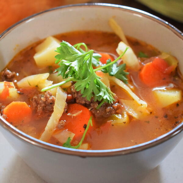 Hearty Beef & Cabbage Soup