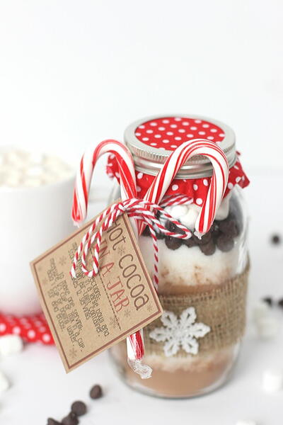 Hot Cocoa In A Jar Gift Idea