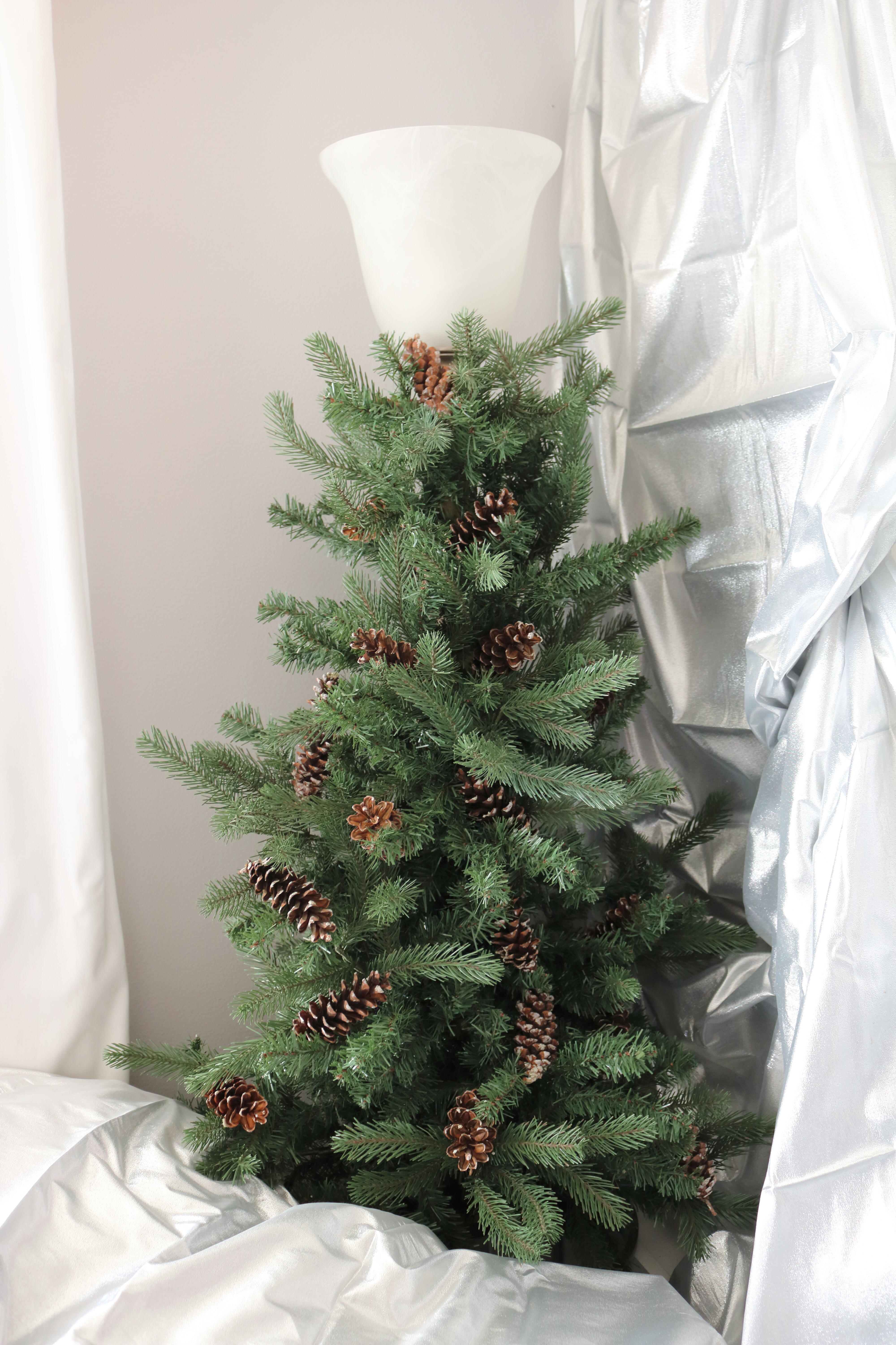 christmas tree floor light