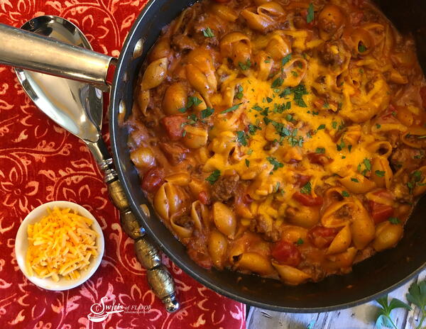 Chili Mac And Cheese Skillet Dinner