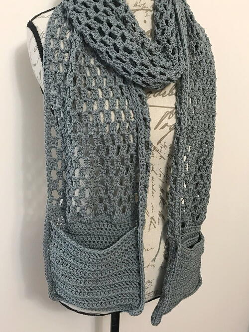 Easy Pocket Scarf