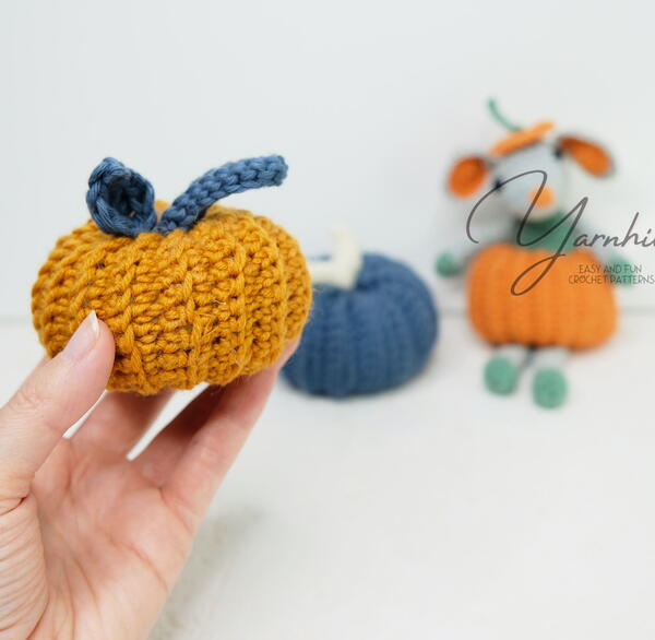 Easy Crochet Pumpkin 
