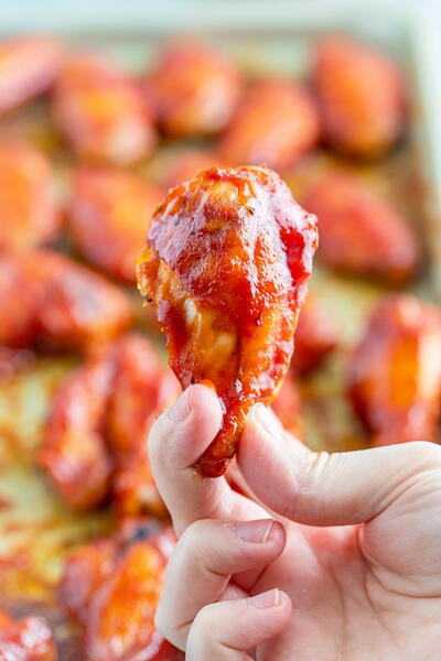 Smoked Chicken Wings With Bourbon Bbq Sauce 