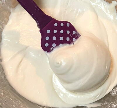 Amazing 5-minute Cream Cheese Frosting