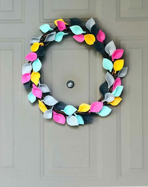 Felt Leaf Wreath Tutorial