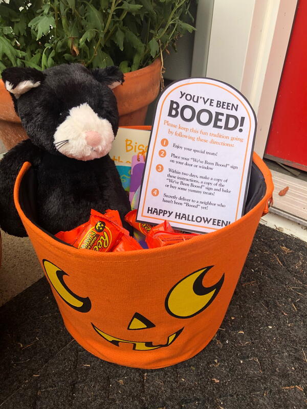 8 Boo Basket Ideas FaveCrafts 8-boo-basket-ideas-favecrafts