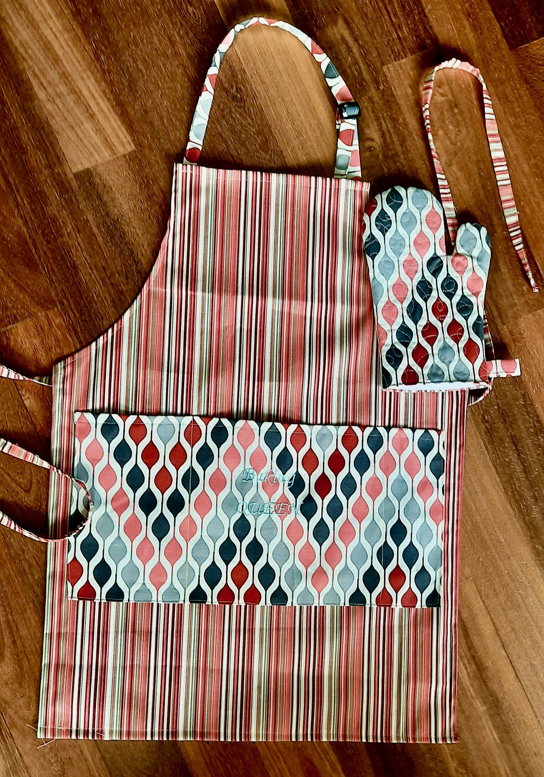 45 best valentine and gift ideas images Easy Apron | AllFreeSewing.com