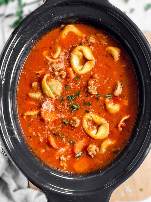 Slow Cooker Tortellini Soup