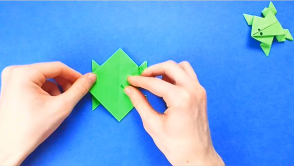 How To Make A Jumping Paper Frog | FaveCrafts.com