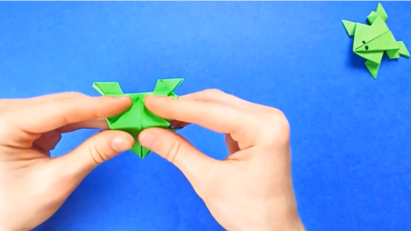 How To Make A Jumping Paper Frog | FaveCrafts.com