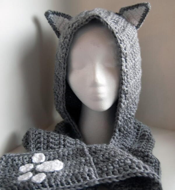 Cozy Cat Hooded Scarf