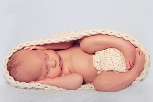 Newborn Crochet Cocoon Pod
