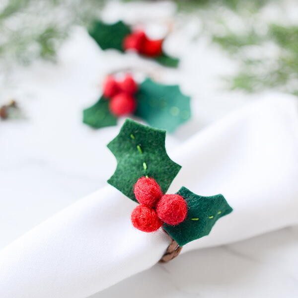 Felt Holly Christmas Napkin Rings