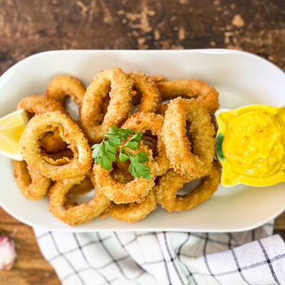 Restaurant-style Fried Calamari | Calamares Fritos Recipe