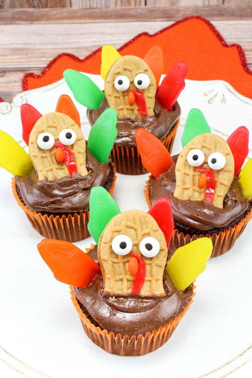 Turkey Cupcakes | AllFreeHolidayCrafts.com
