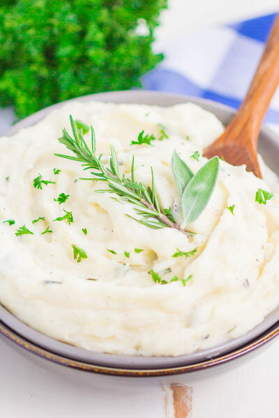 Garlic Herb Mashed Potatoes