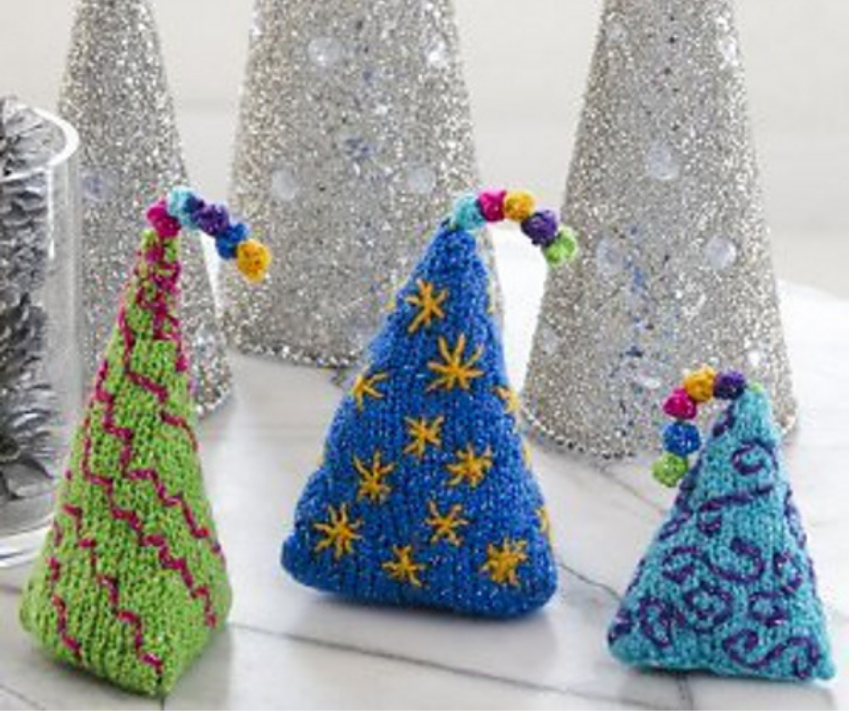 21 Free Knitted Christmas Tree Patterns