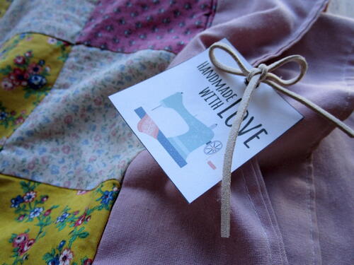 Handmade With Love Printable Gift Tags | FaveQuilts.com