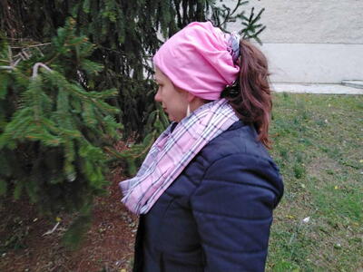 Easy Beanie Hat With A Twist