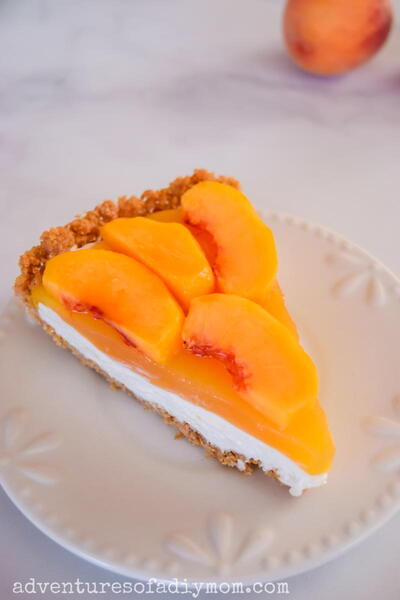 Peaches And Cream Pie With Graham Cracker Crust