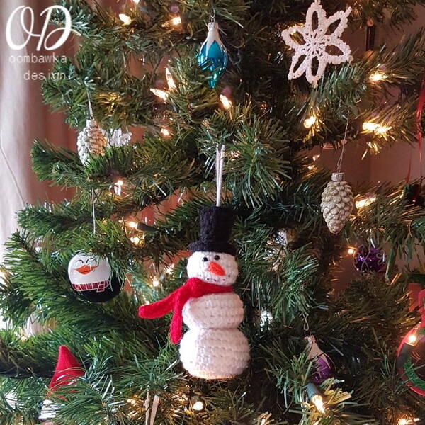Classic Snowman Ornament Crochet Pattern