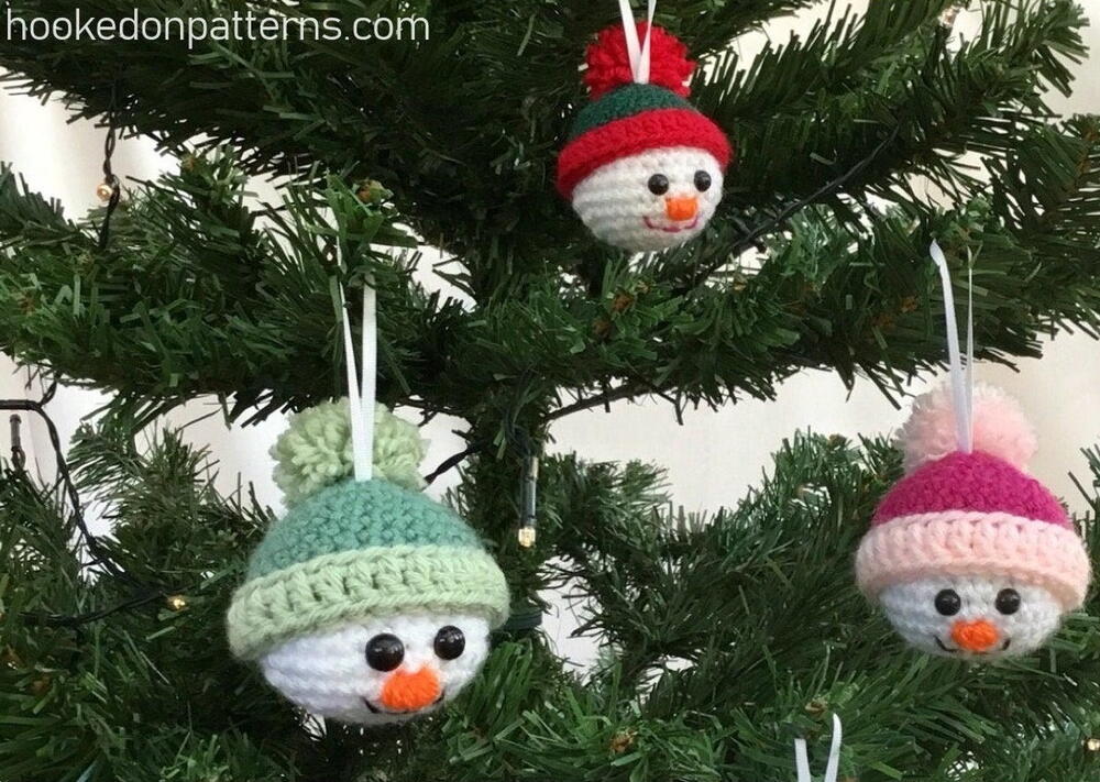 Snowman Baubles | AllFreeCrochet.com