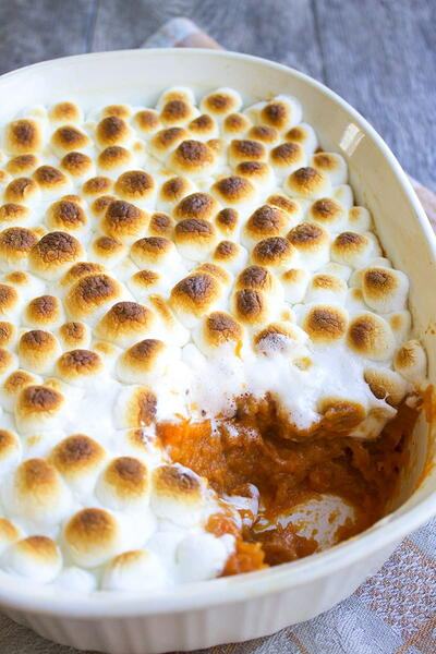 Delicious Marshmallow & Caramel Sweet Potato Casserole