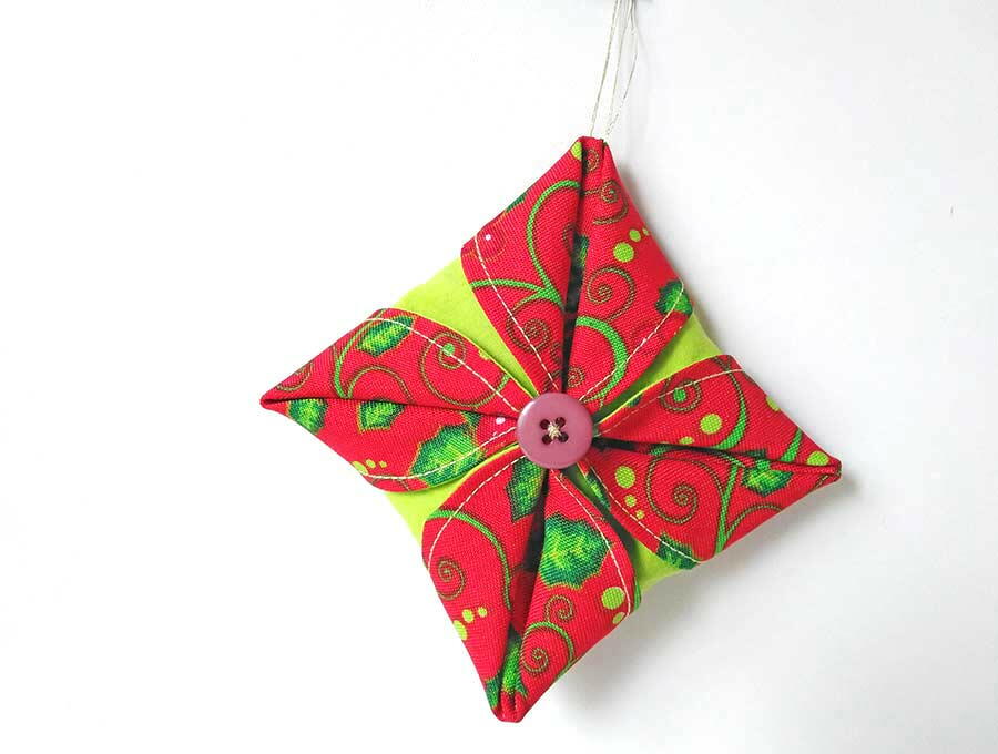 Ornament artischockentechnik weihnachtsdekoration selbstgemachter gebastelte weihnachtszeit handgemachtes weihnachtsschmuck christmasornaments enfeites salvato Quilted Christmas Ornament | FaveQuilts.com