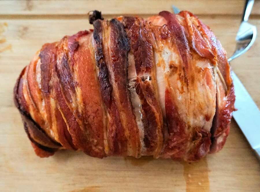 Stuffed Turkey Roll | RecipeLion.com