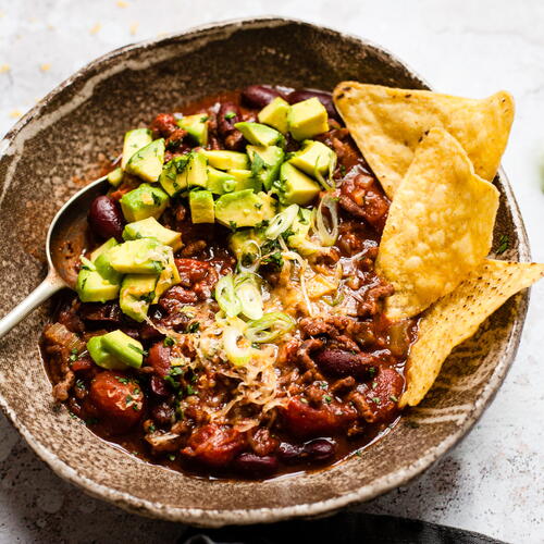 Easy Slow Cooker Chilli Con Carne | FaveHealthyRecipes.com