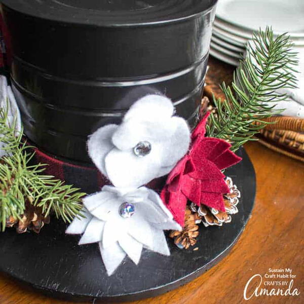 Snowman Hat Centerpiece