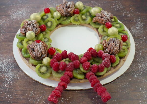 Gingerbread Cookie Edible Christmas Wreath