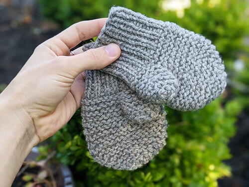 Garter Stitch Toddler Mittens