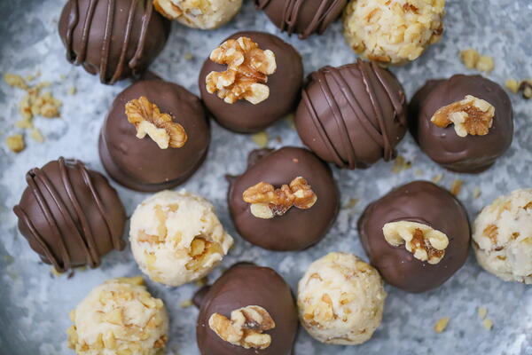 Chocolate Maple Walnut Cream Truffles