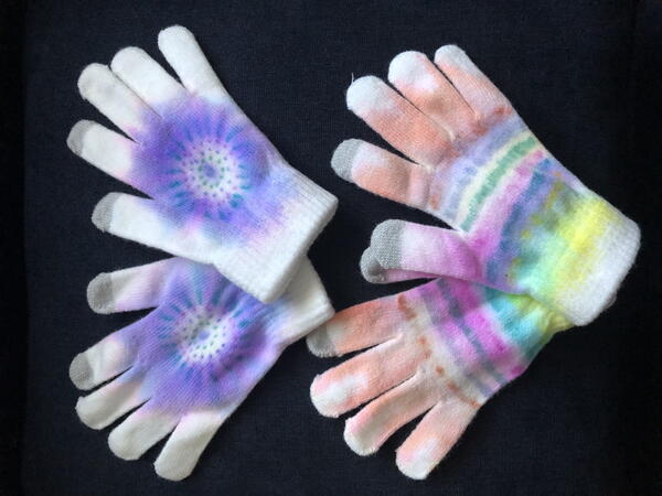 Tie Dye Winter Gloves