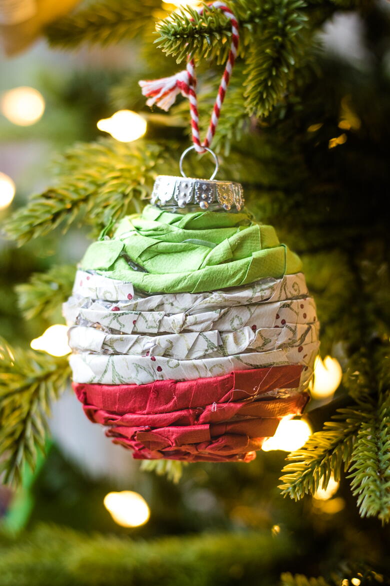 Twisted Paper Ornaments | FaveCrafts.com