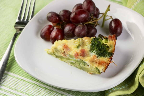 Crustless Ham And Gruyère Cheese Quiche