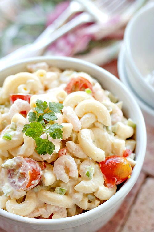 Shrimp Macaroni Salad | RecipeLion.com
