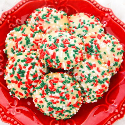 Easy No-roll Christmas Sugar Cookies With Sprinkles