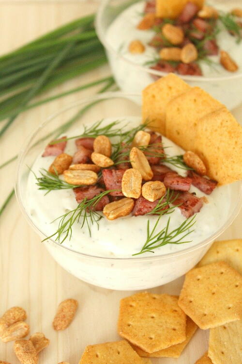 Blue Cheese Bacon Dip Appetizer | CheapThriftyLiving.com