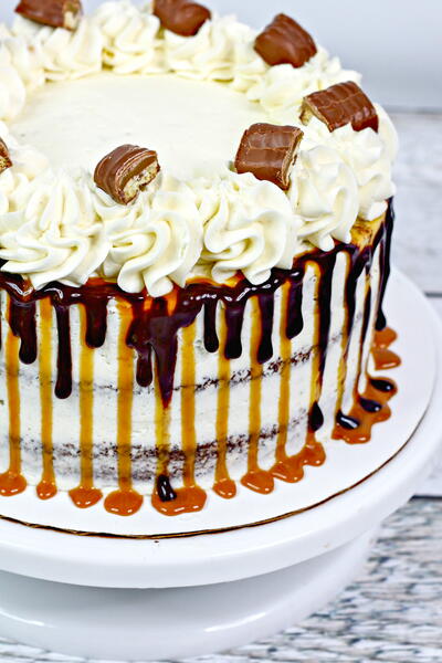 Twix Cake