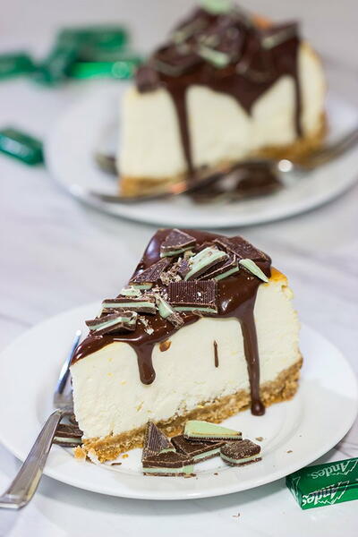 Ricotta Cheesecake With Peppermint Chocolate Sauce